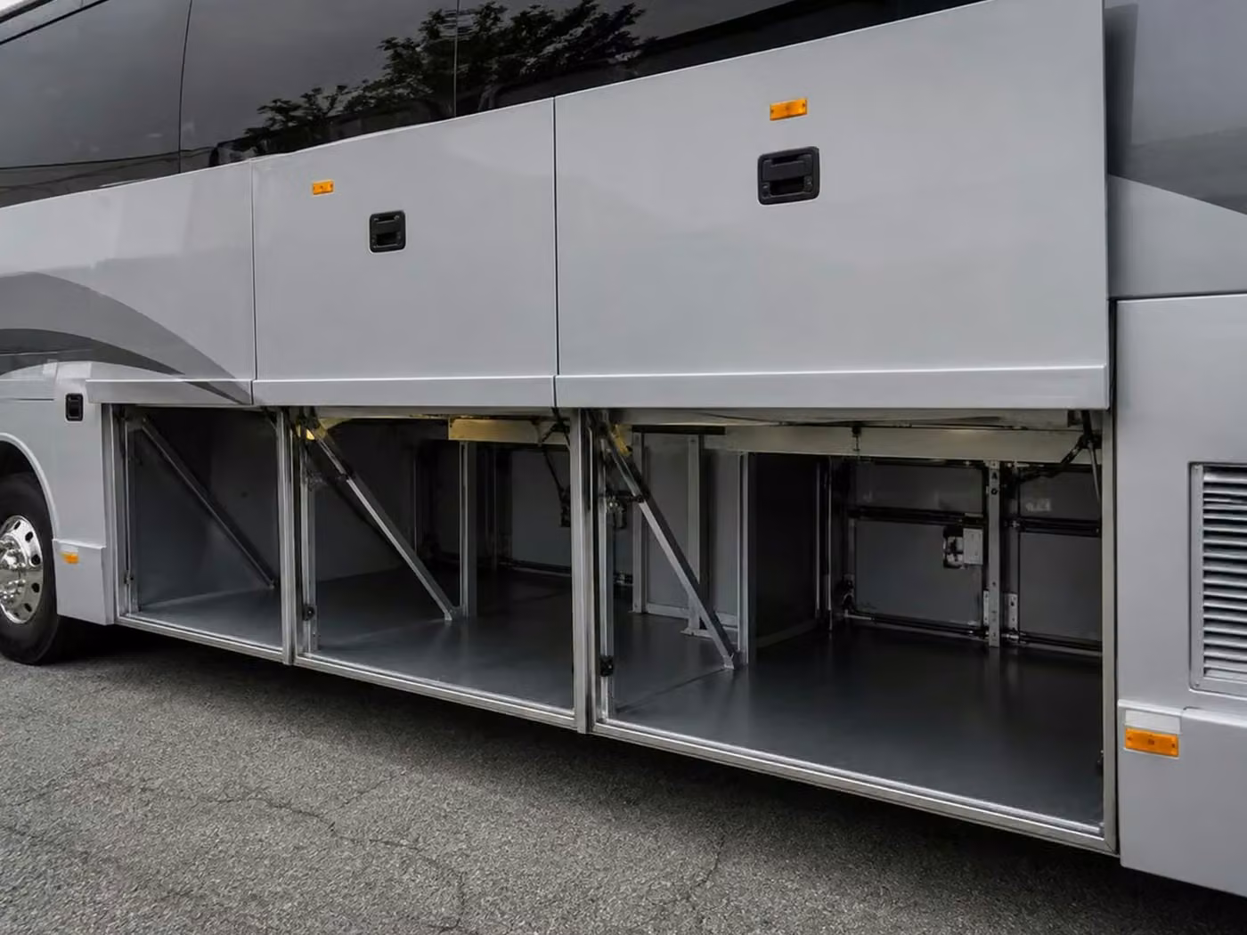 goleta 56 passenger charter bus luggage bays