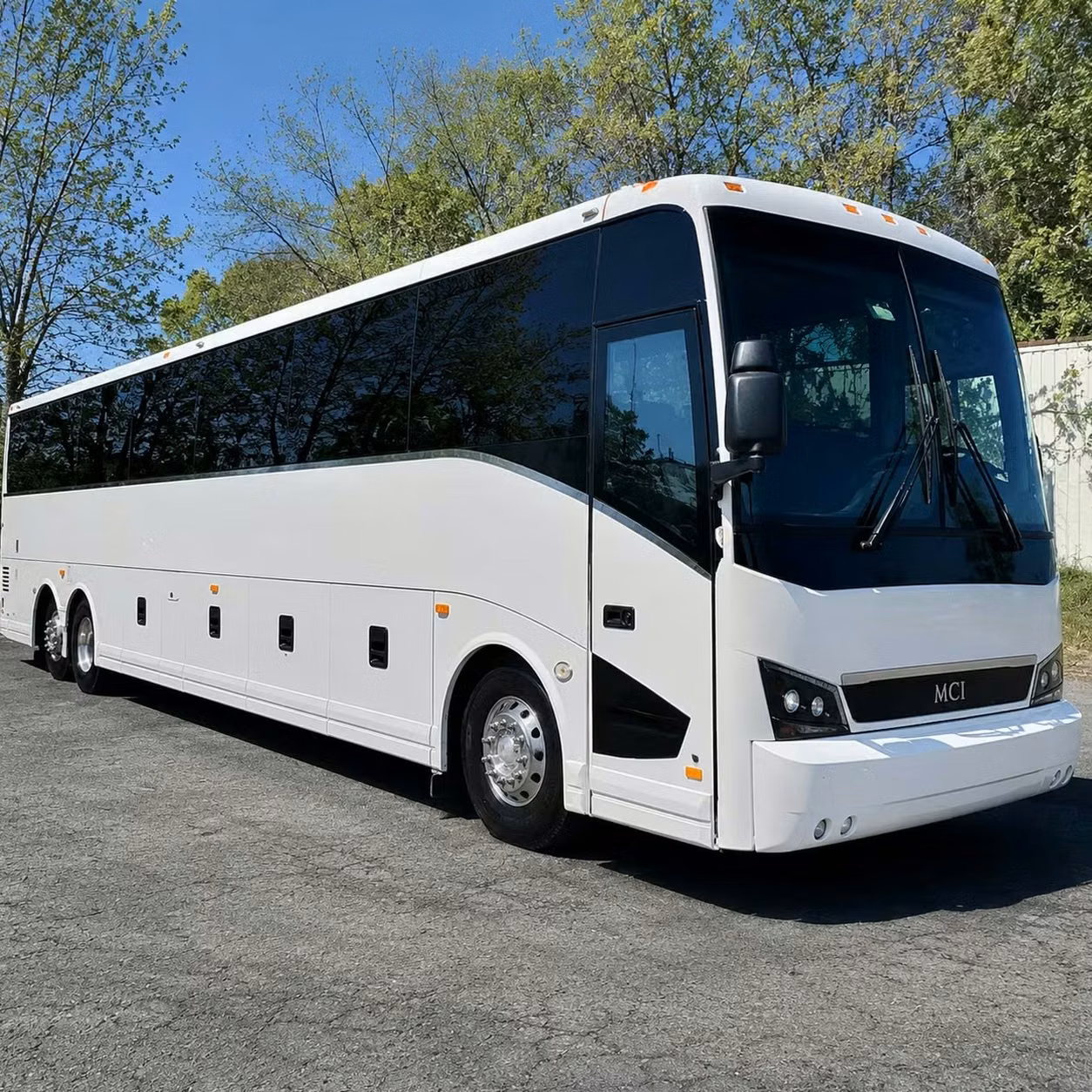 goleta bus rentals to hotels