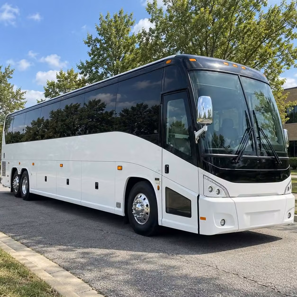 goleta charter bus transportation to rose bowl
