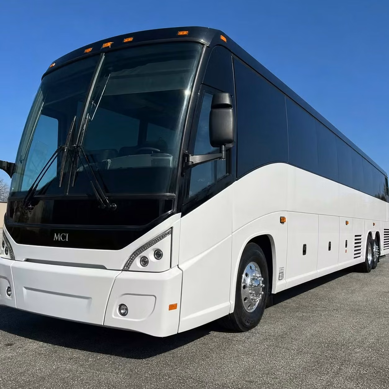 goleta custom route shuttle bus rentals for airport employees