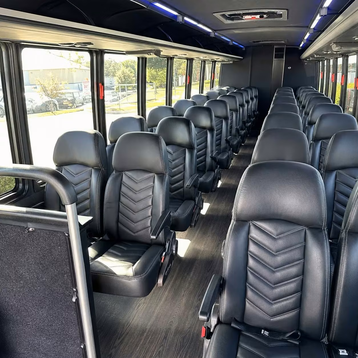 goleta minibus interior 1